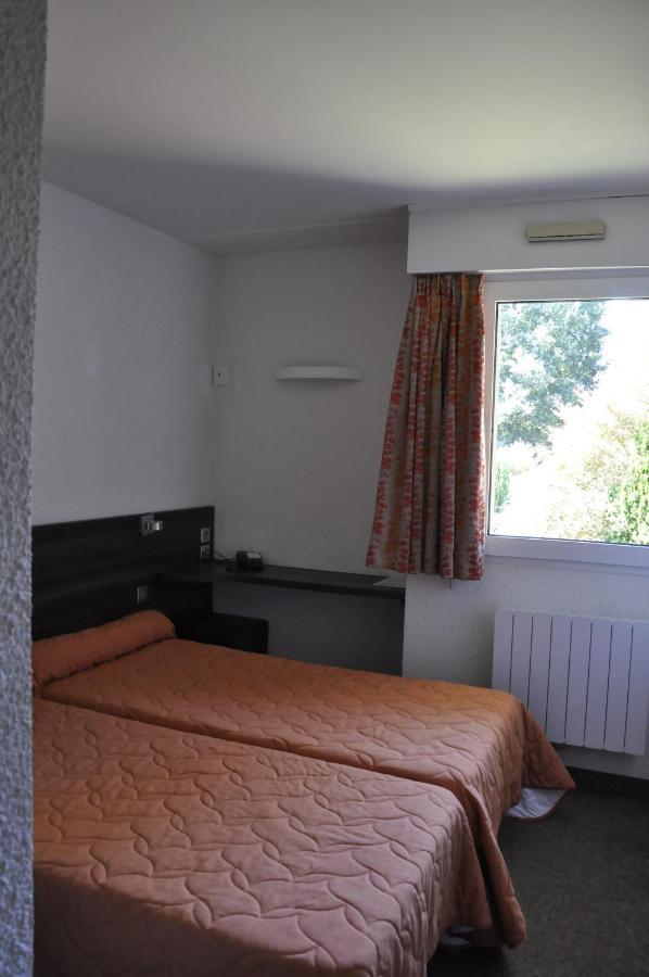 Henri 4 Hotel Rostrenen Eksteriør billede