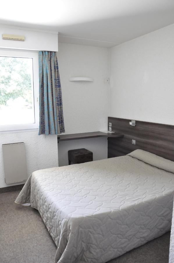 Henri 4 Hotel Rostrenen Eksteriør billede